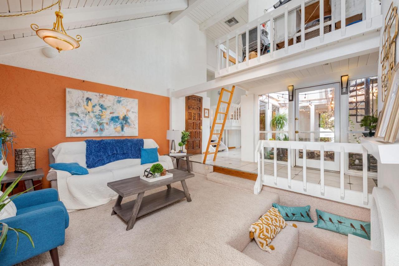 Smart Solution - Individual Private Bed-Pods In Gorgeous Shared Space - Women Only Dorm In Room 5 - Coed House - Full-Sized Mattresses In Individual Pods - With Built-In Private Storage - Gorgeous Shared Room - Affordable Luxury - Sparrow House 피닉스 외부 사진