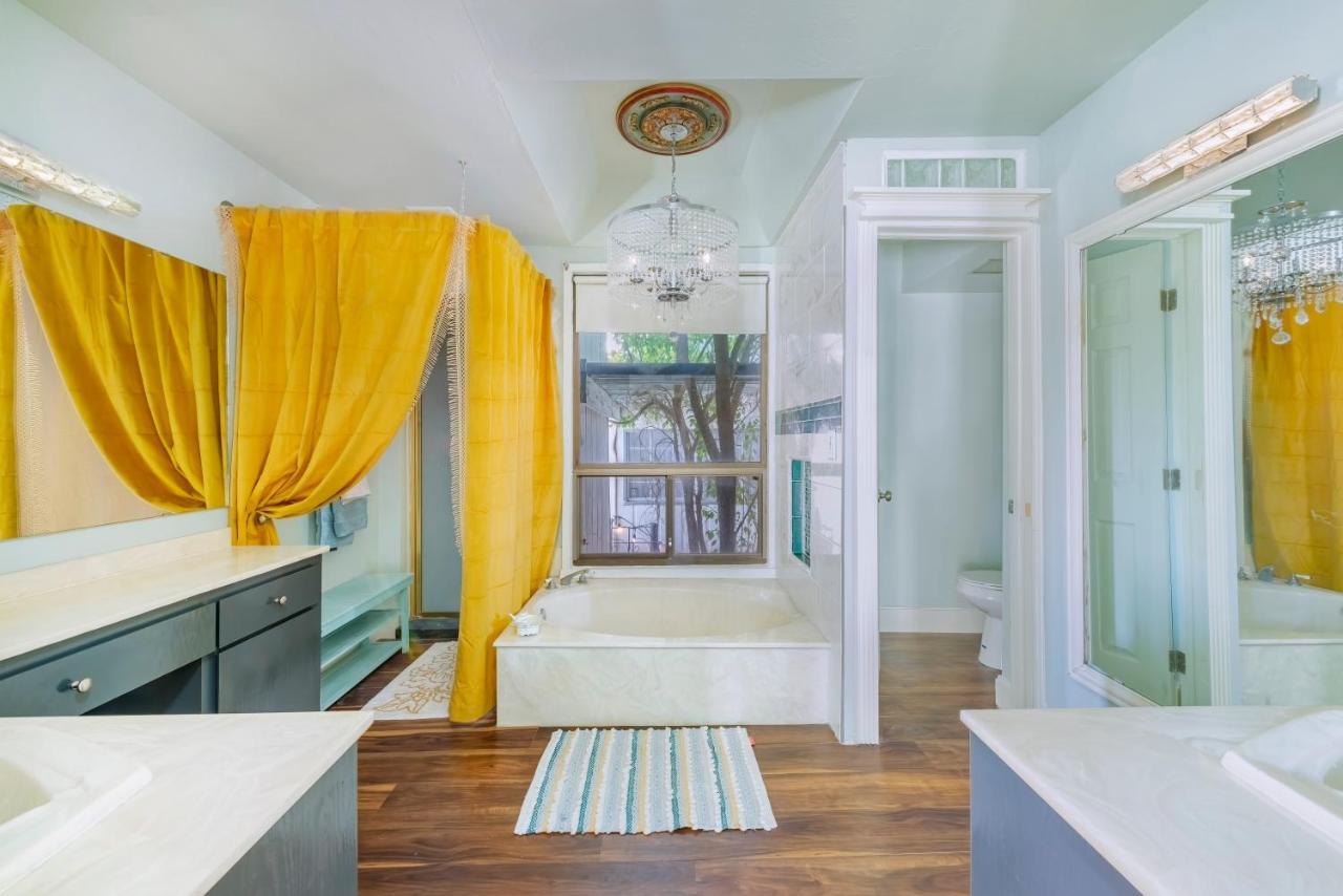 Smart Solution - Individual Private Bed-Pods In Gorgeous Shared Space - Women Only Dorm In Room 5 - Coed House - Full-Sized Mattresses In Individual Pods - With Built-In Private Storage - Gorgeous Shared Room - Affordable Luxury - Sparrow House 피닉스 외부 사진