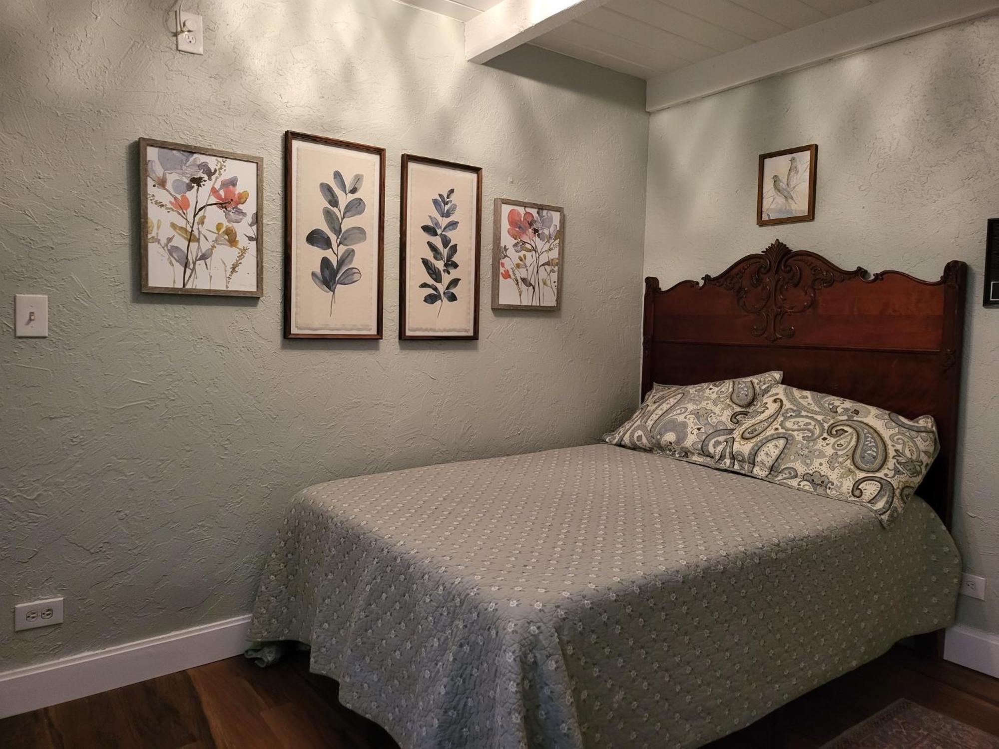 Smart Solution - Individual Private Bed-Pods In Gorgeous Shared Space - Women Only Dorm In Room 5 - Coed House - Full-Sized Mattresses In Individual Pods - With Built-In Private Storage - Gorgeous Shared Room - Affordable Luxury - Sparrow House 피닉스 외부 사진